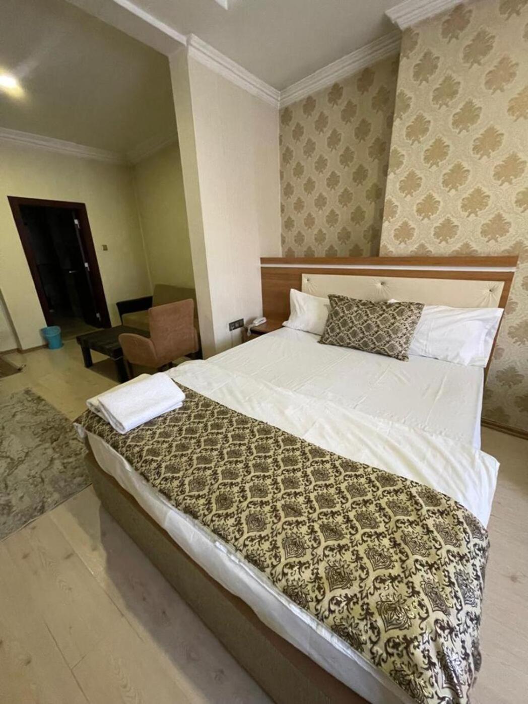 Dimet Park Hotel Van Extérieur photo