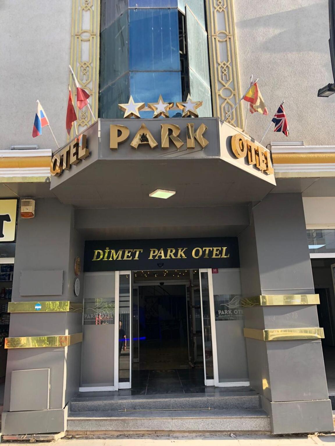Dimet Park Hotel Van Extérieur photo